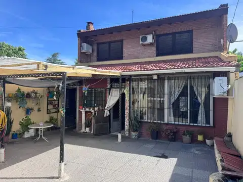 CASA OPORTUNIDAD BUEN ESTADO/4 AMB/PATIO/GARAGE