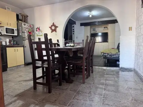 Depto Tipo Casa en Venta de 4 ambientes