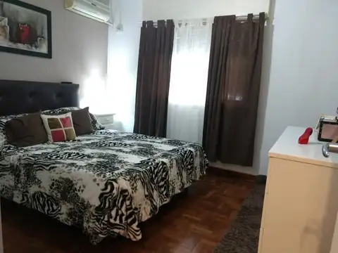 Depto Tipo Casa en Venta con 1 cocheras
