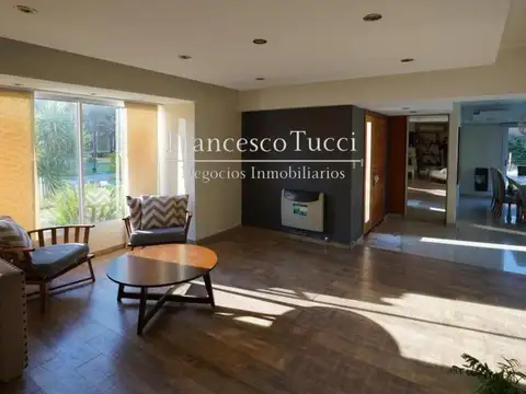 Casa en Alquiler de 4 dormitorios
