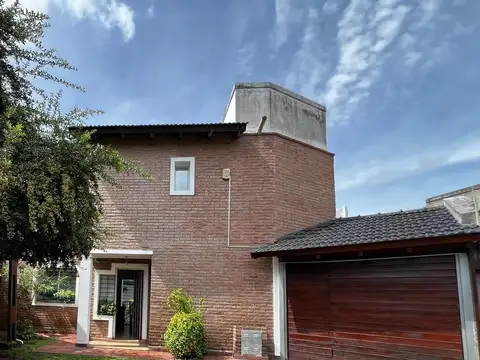 Casa en Venta con 1 cochera