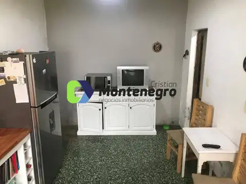 Casa 3 ambientes con 1 baño