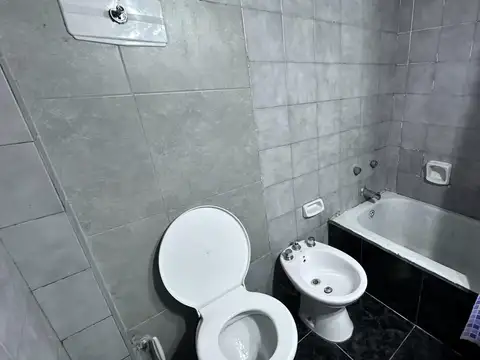 Depto Tipo Casa en Venta en Lomas De Zamora, USD 89.000