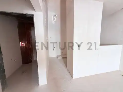 Avenida La Plata 300, Piso 2