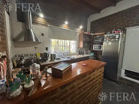 Casa 3 ambientes con 1 baño