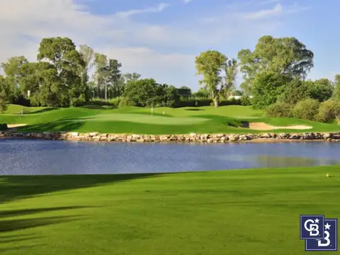 Venta de Lote interno en Pilar Golf
