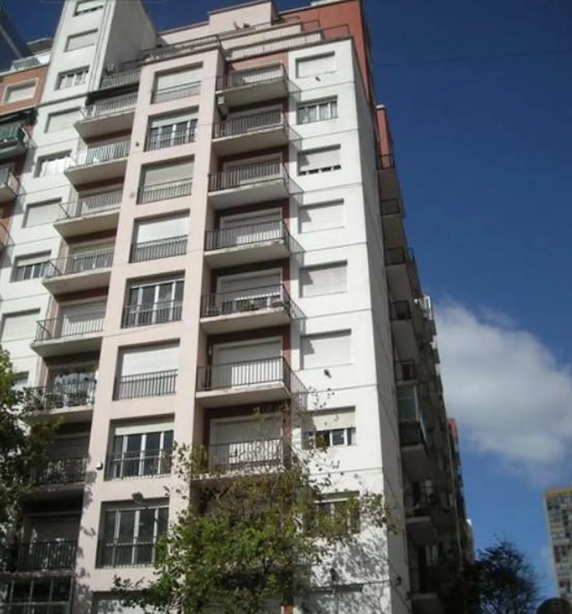 Departamento 2 ambientes en piso 7 contrafrente