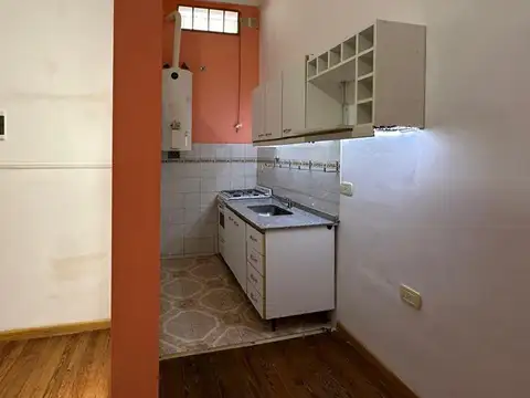 Padre Elizalde 341 , Piso 1