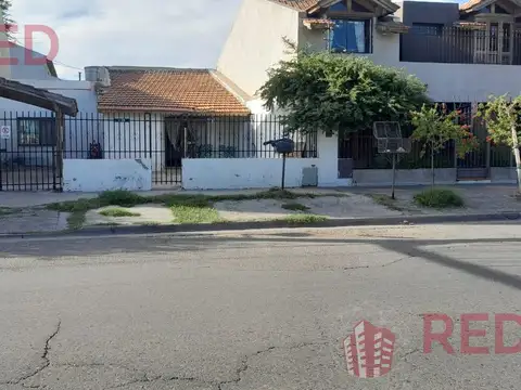 Casa en área centro oeste