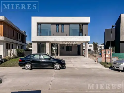 Casa en venta en el barrio Laguna Grande