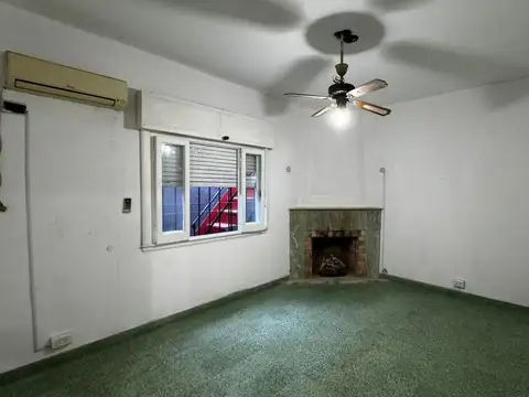 Depto Tipo Casa en Alquiler de 3 ambientes