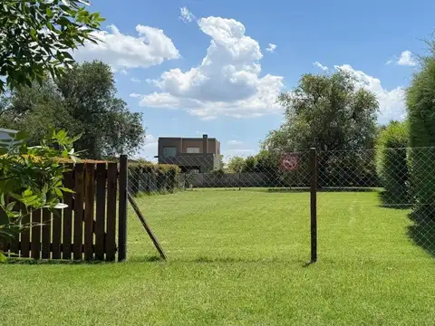 Terreno Lote  en Venta en San Ramiro, Pilar del Este, Pilar