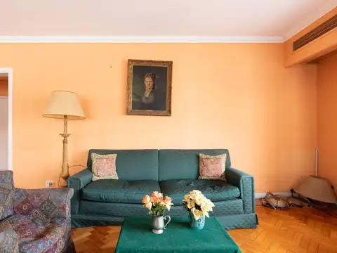 Departamento en Venta con 3 cocheras