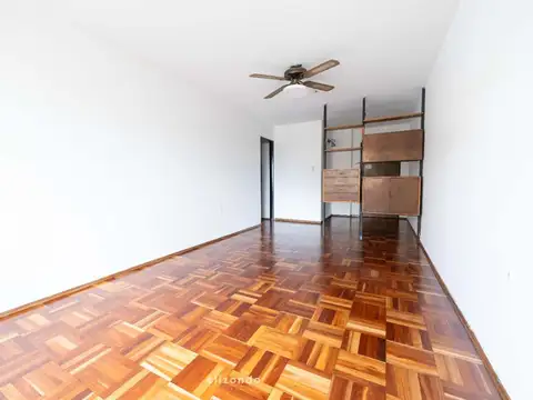 Venta Apto 3 dormitorios y garage. Centro