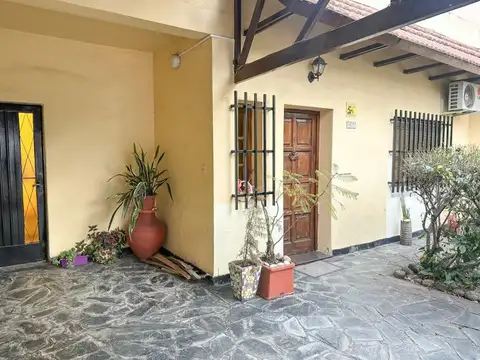 Casa 2/3 dormitorios en Fisherton R