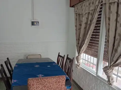 Depto Tipo Casa en Alquiler de 3 ambientes