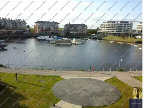 Departamento en Venta con cochera