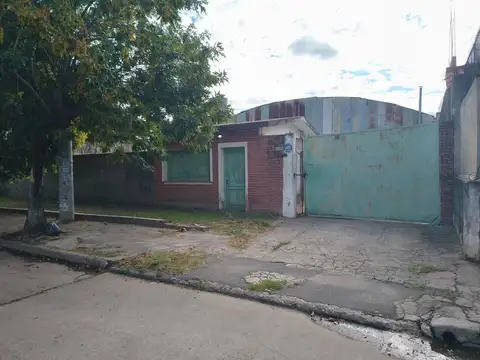 VENTA GALPON  DEAN FUNES 320 M2 