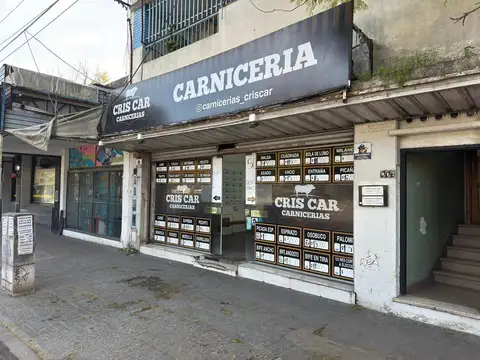 Local en venta sobre Av. Ricchieri al 900, Bella Vista.