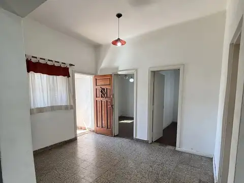 Depto Tipo Casa 3 ambientes con 2 baños