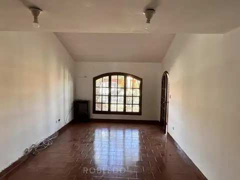 Casa 6 ambientes con 3 baños