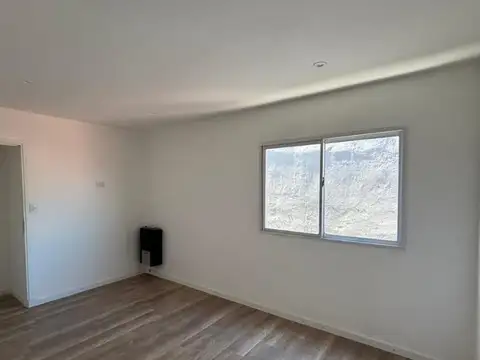 Duplex de 3 ambientes al contra-frente