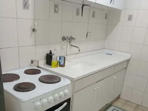 1 Ambiente al lateral con espacio para lavarropas