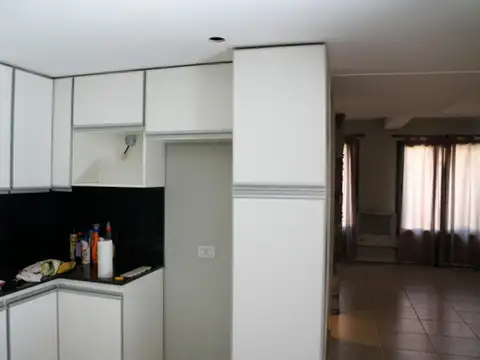 Departamento en Alquiler en Villa Nueva De Guaymallen, $ 900.000