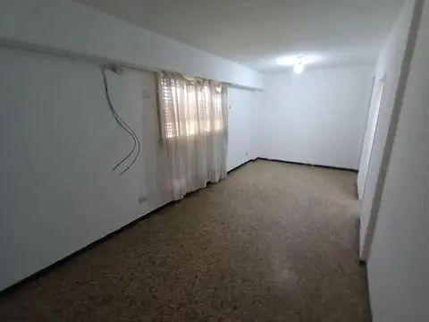 Gobernador Irigoyen 400, Piso 2