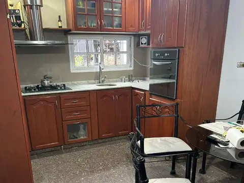 VENTA LOCAL & 4 DEPARTAMENTOS EN AV. VERGARA