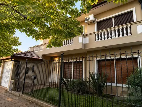 Casa en Venta en Castelar Norte, USD 220.000