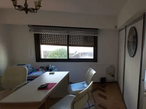 VENTA OFICINA CENTRO DE SAN ISIDRO