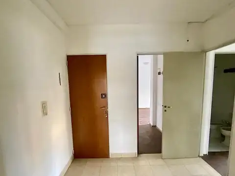 Departamento 6 ambientes con 2 baños