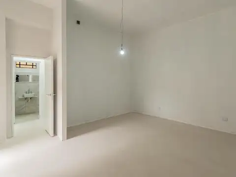 Depto Tipo Casa en Venta 70 años