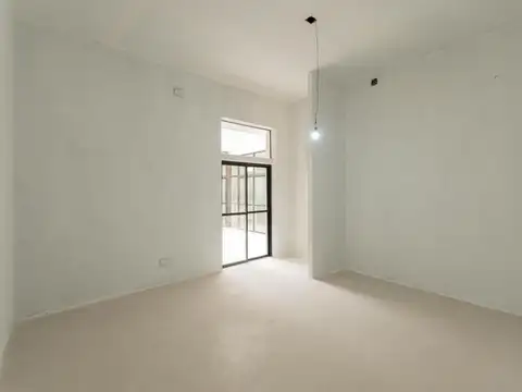 Depto Tipo Casa en Venta en Balvanera, USD 130.000
