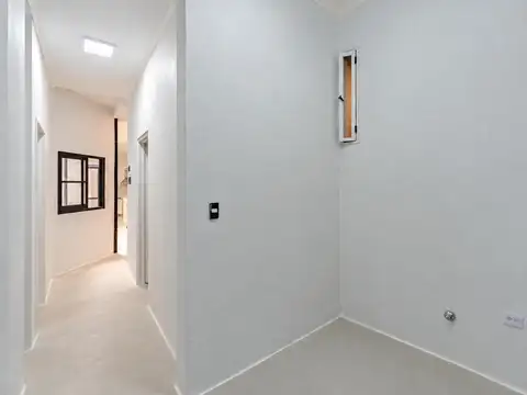 Depto Tipo Casa en Venta al Este