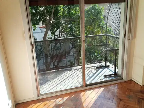 Tacuarí 1200