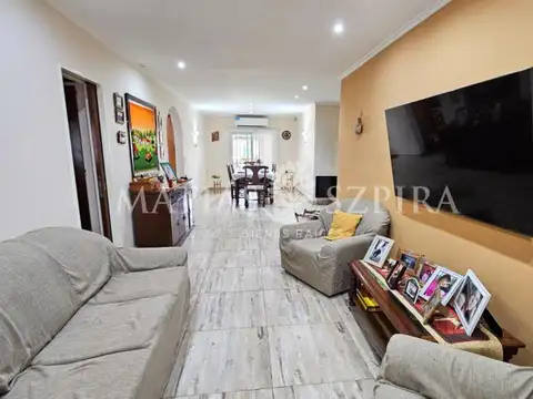 Venta Casa 6 ambientes Castelar Norte