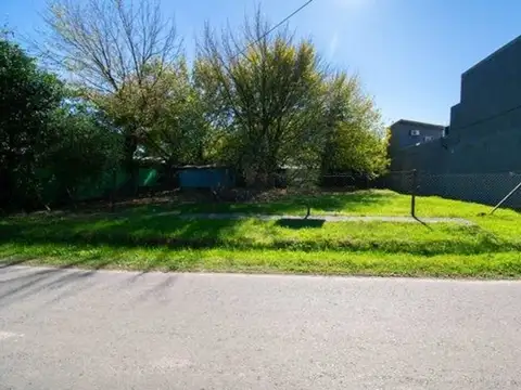 Casa a Refaccionar entre Caminos City Bell