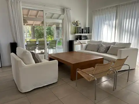 Casa en Alquiler Temporal de 5 dormitorios