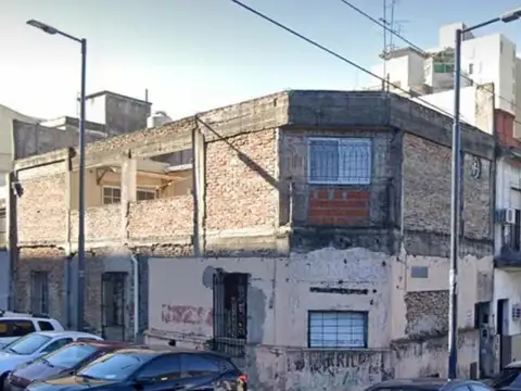 Terreno Lote en Esquina, a 3 Cuadras de Av Montes de Oca 