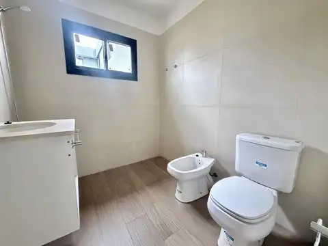 CASA A ESTRENAR · RIBERAS · PUERTOS ESCOBAR ..HERMOSA   Ingeniero Maschwitz