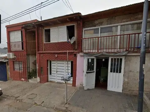 VENTA CASA MAS 2 DEPARTAMENTOS BARRIO SAN VICENTE