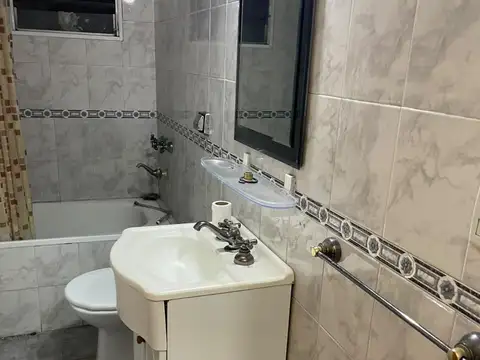 Depto Tipo Casa en Alquiler de 3 ambientes