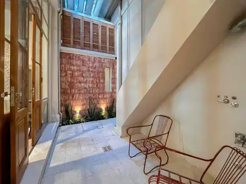 Casa tres dormitorios y patio en venta Echesortu