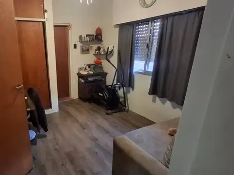 Casa 5 ambientes con 1 baño