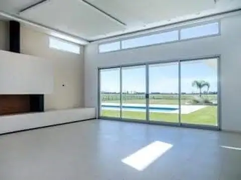Casa en Venta en Chacras de la Trinidad, USD 350.000