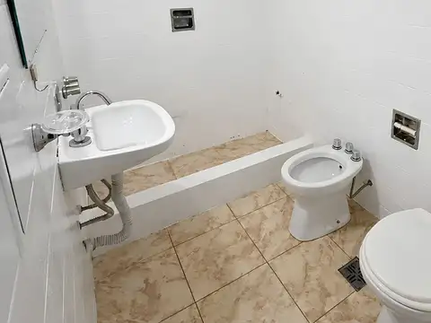 Depto Tipo Casa en Venta 40 años