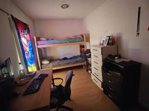 Casa 5 ambientes con 3 baños