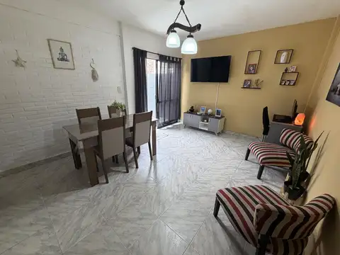 Depto Tipo Casa en Venta de 3 ambientes
